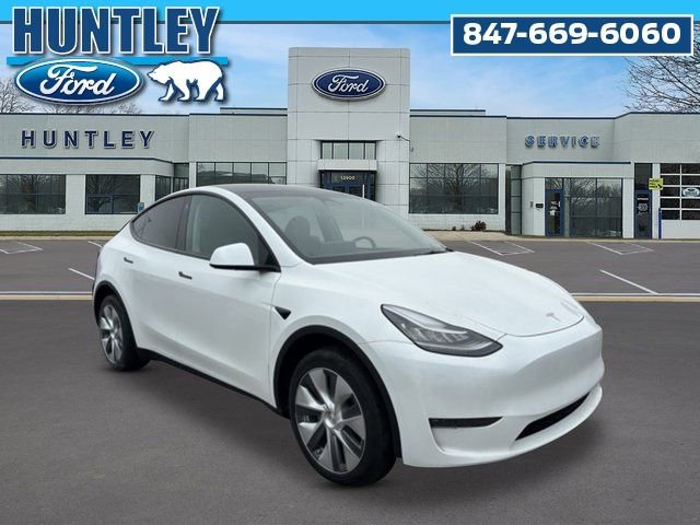 Used 2023 Tesla Model Y Long Range image 4
