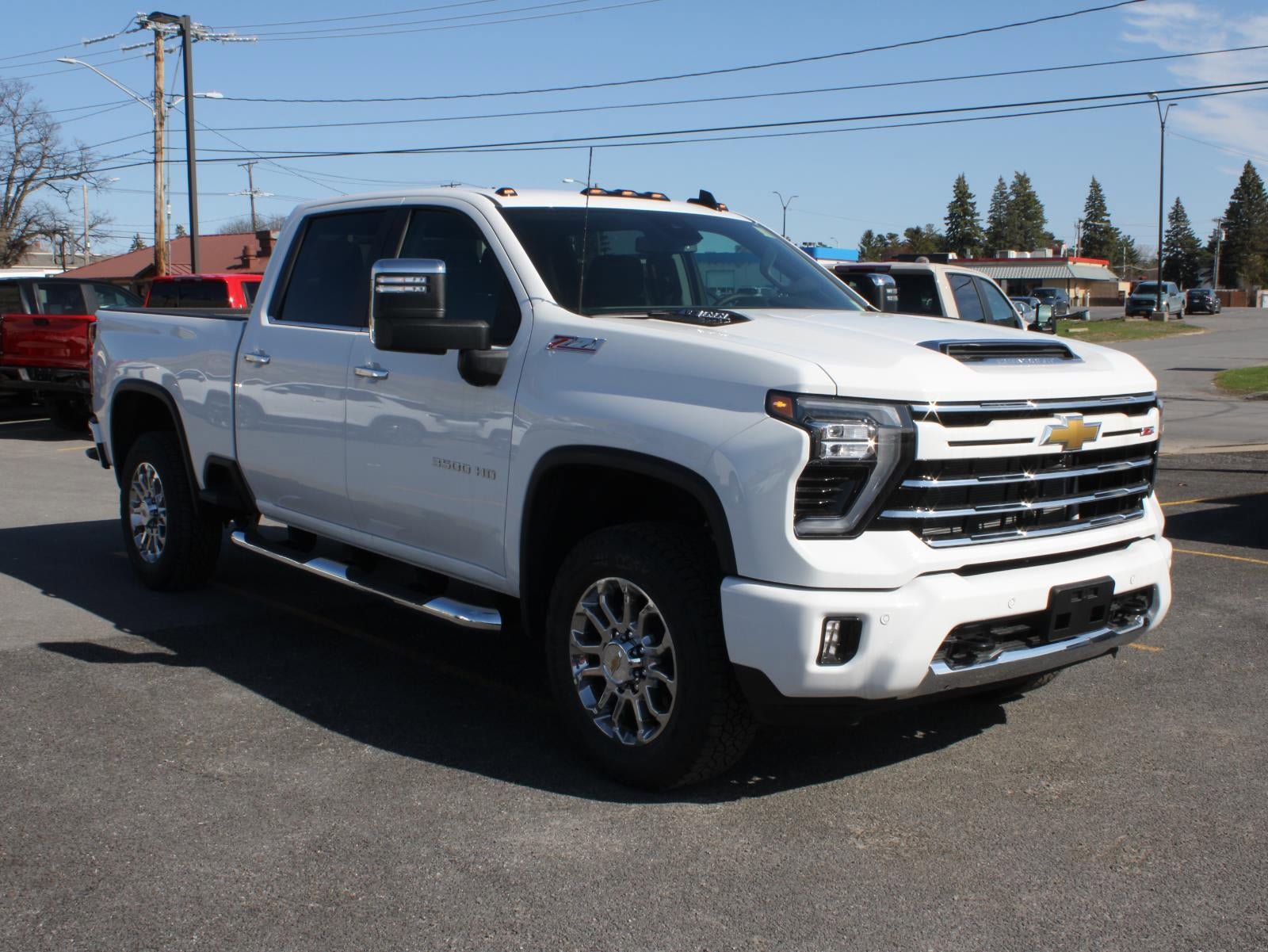 New 2026 Chevrolet Silverado 3500 LT w/ Z71 Chrome Sport Edition AWD/4WD image 3