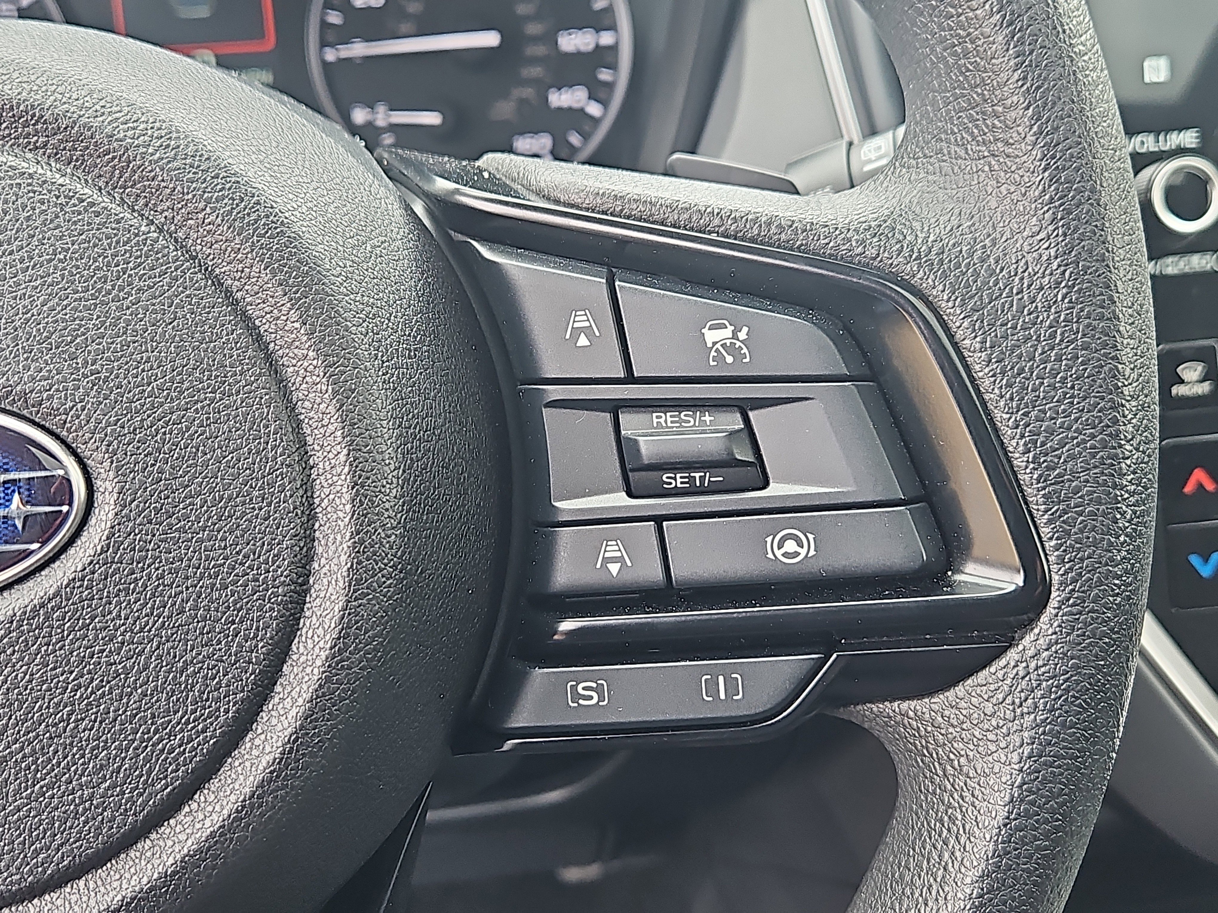 Certified 2025 Subaru Crosstrek 2.0i Premium image 17