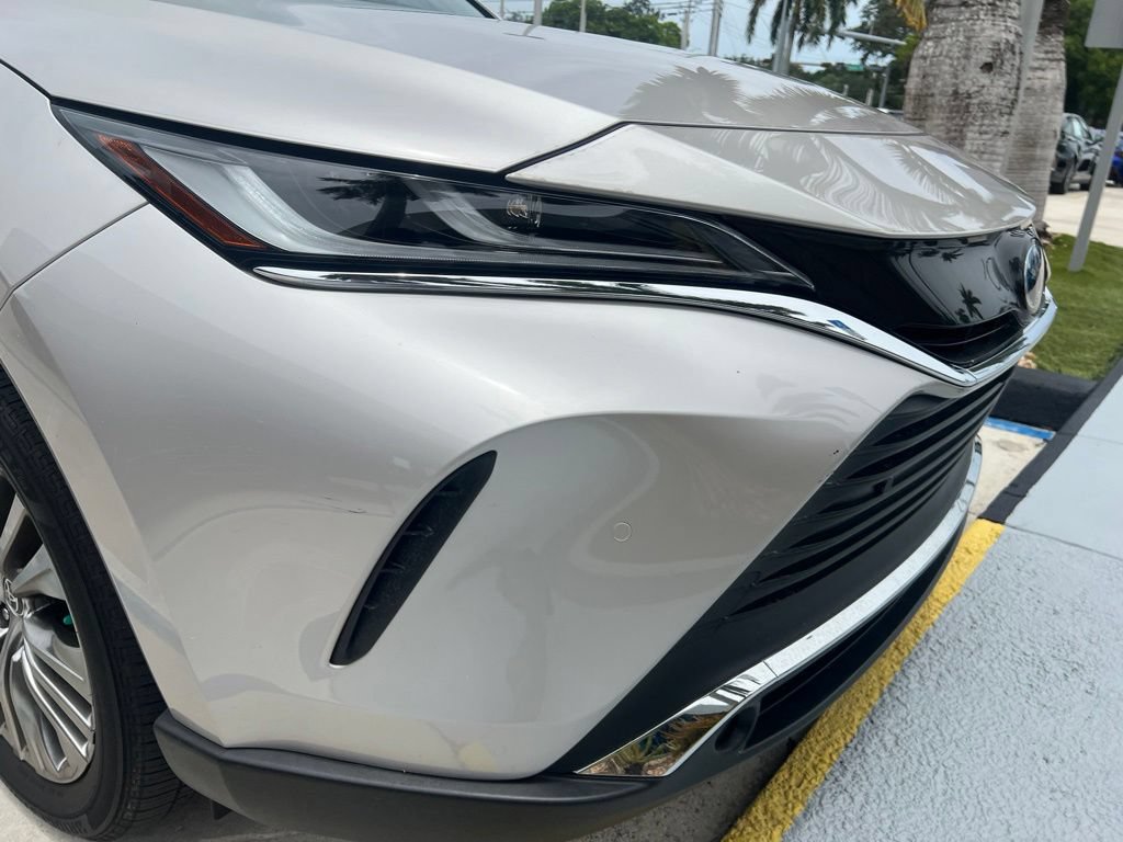 Used 2024 Toyota Venza Limited AWD/4WD image 6