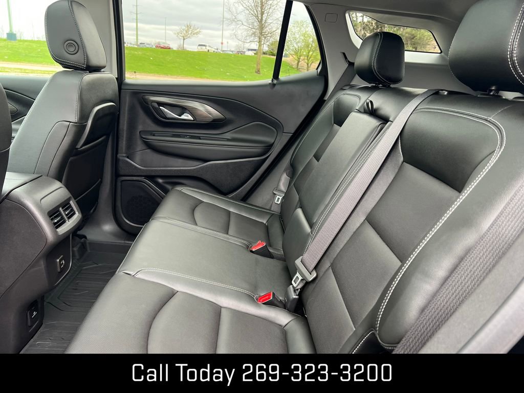 Certified 2024 GMC Terrain SLT w/ Infotainment Package II image 6