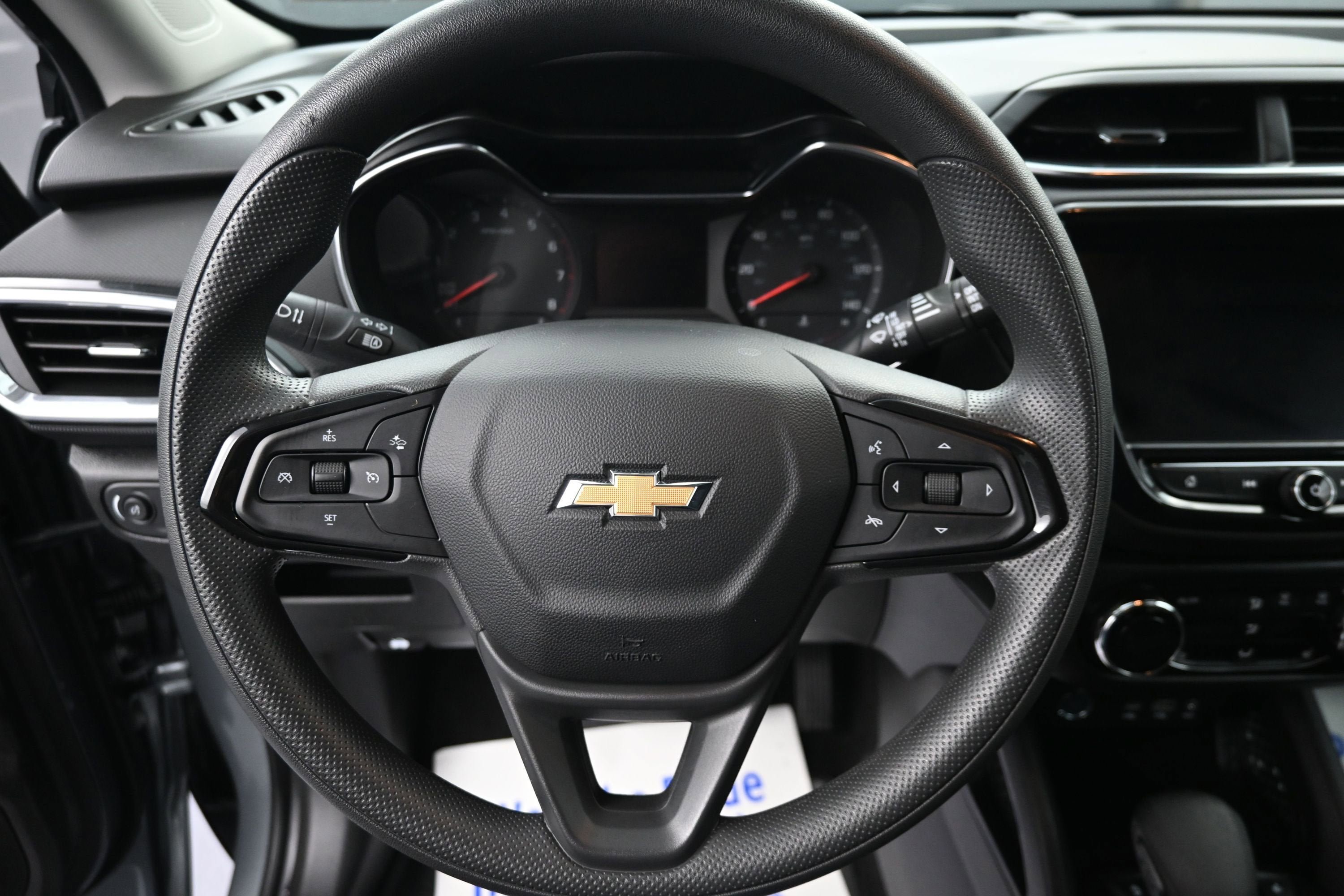 Certified 2023 Chevrolet TrailBlazer LT w/ Convenience Package FWD image 11