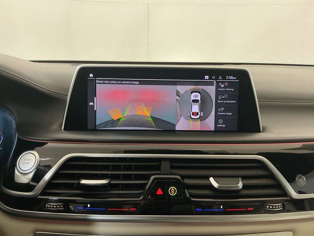 Used 2021 BMW ALPINA B7 xDrive w/ Luxury Rear Seating Package image 12