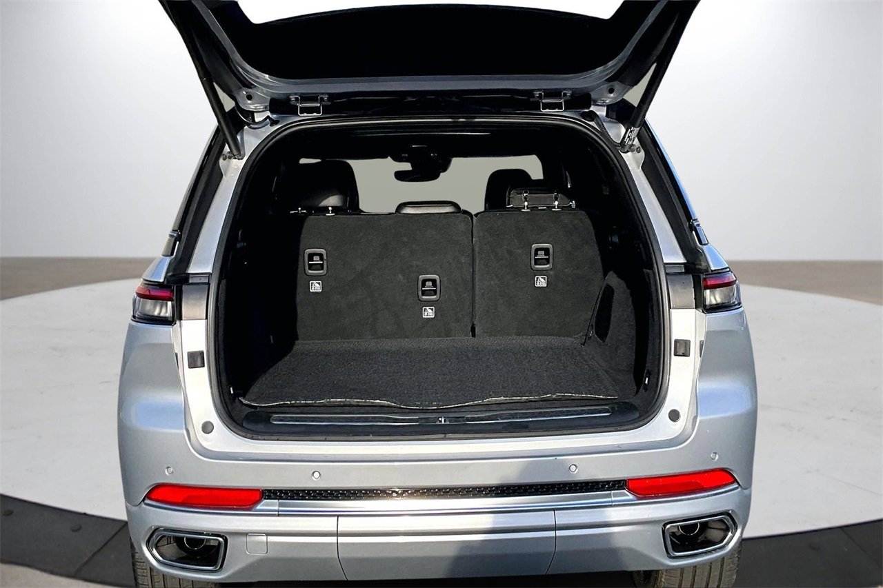 Certified 2025 Jeep Grand Cherokee Summit image 26