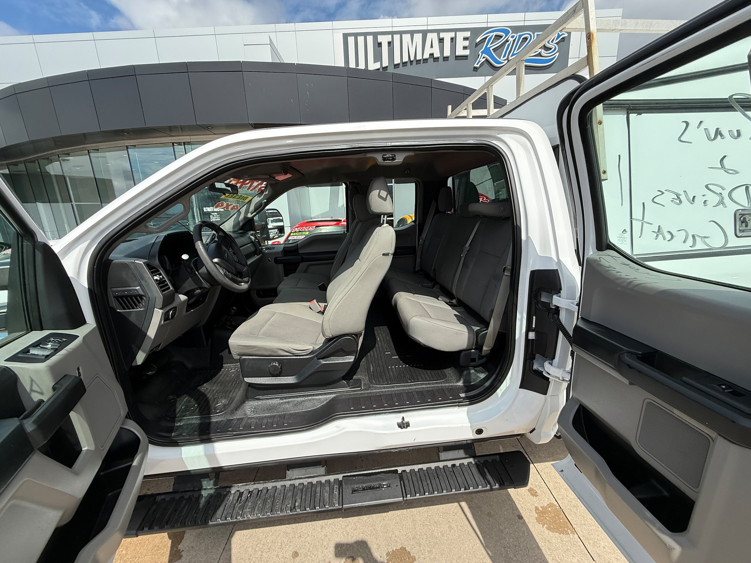 Used 2017 Ford F350 XL w/ Power Equipment Group AWD/4WD image 5