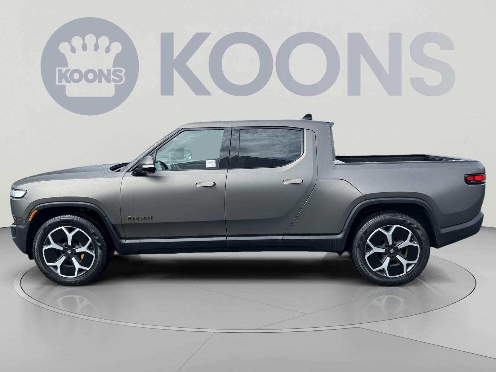 Used 2023 Rivian R1T Adventure AWD/4WD image 2