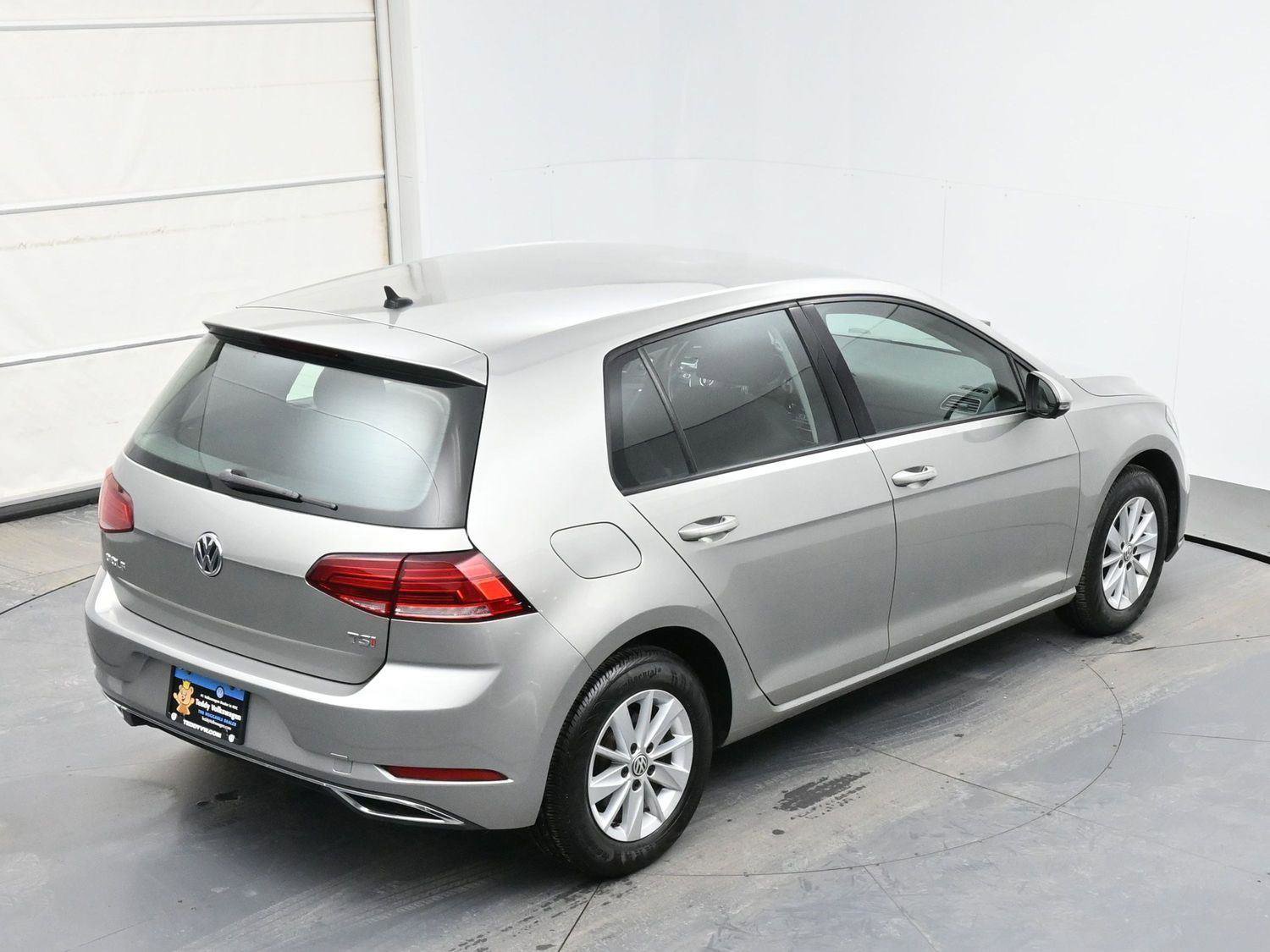 Used 2018 Volkswagen Golf S image 35