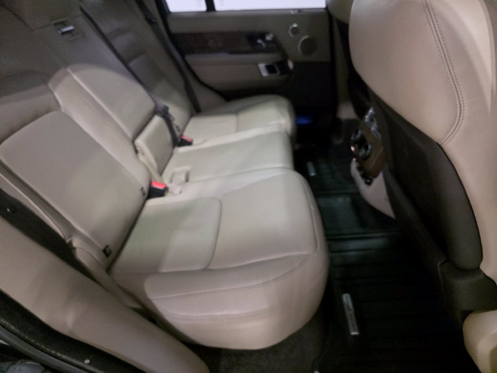 Used 2019 Land Rover Range Rover HSE AWD/4WD image 13