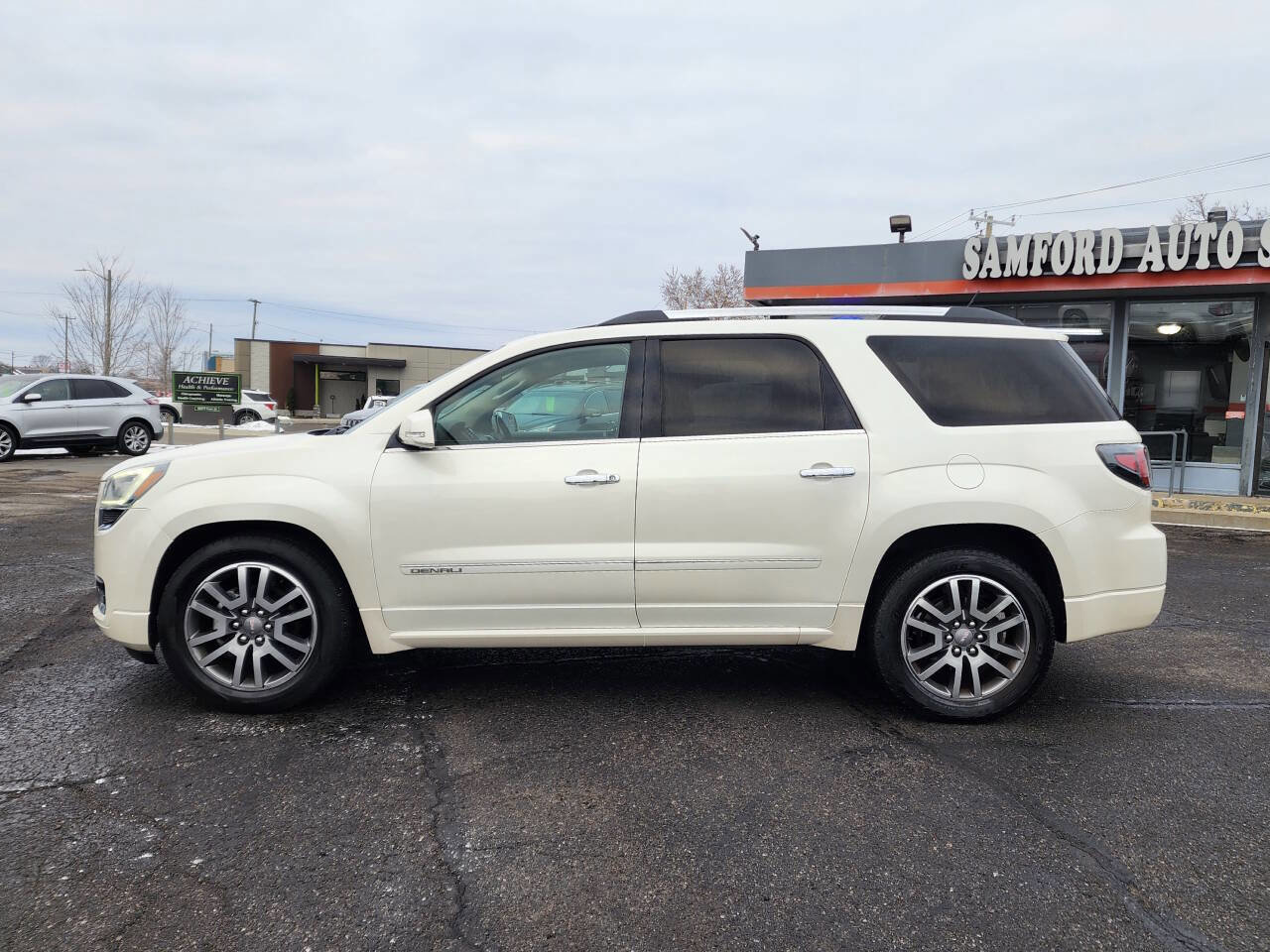 Used 2014 GMC Acadia Denali image 7