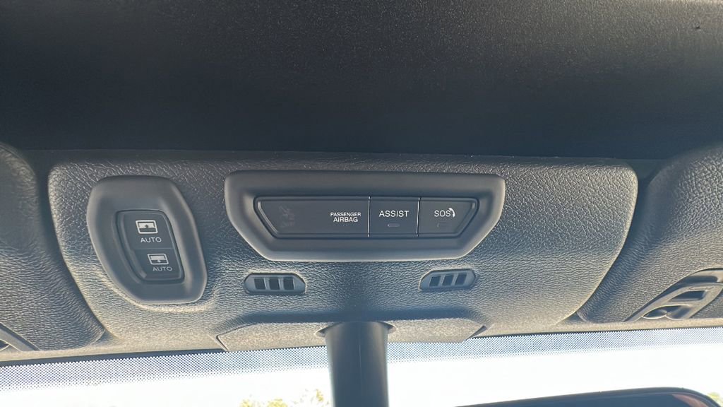 Used 2022 Jeep Wrangler Unlimited Sahara AWD/4WD image 34