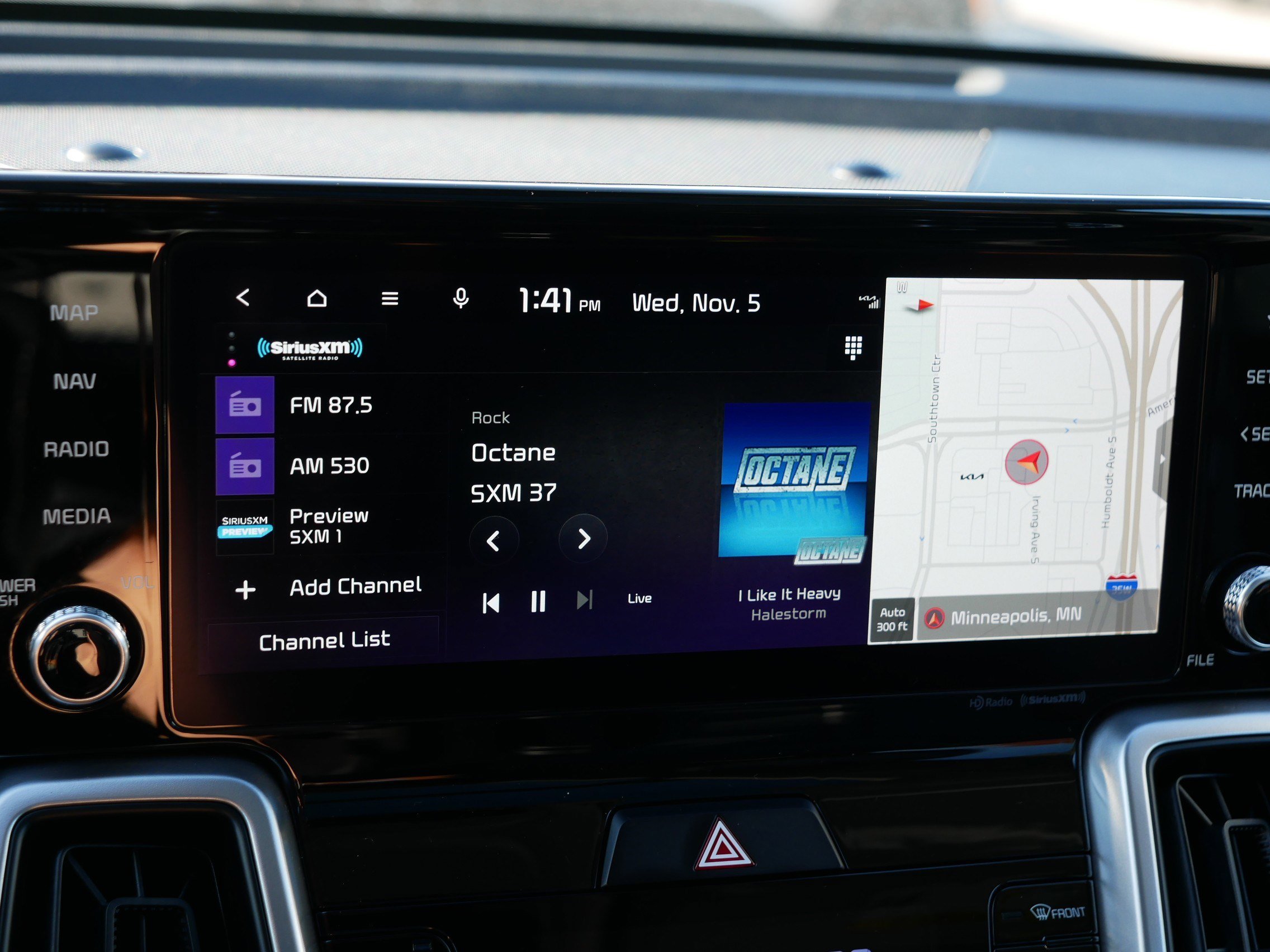 Certified 2022 Kia Sorento X-Line EX image 22