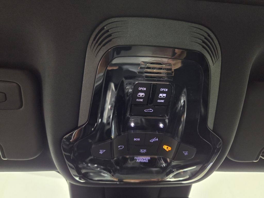 Used 2024 Alfa Romeo Giulia Veloce image 16