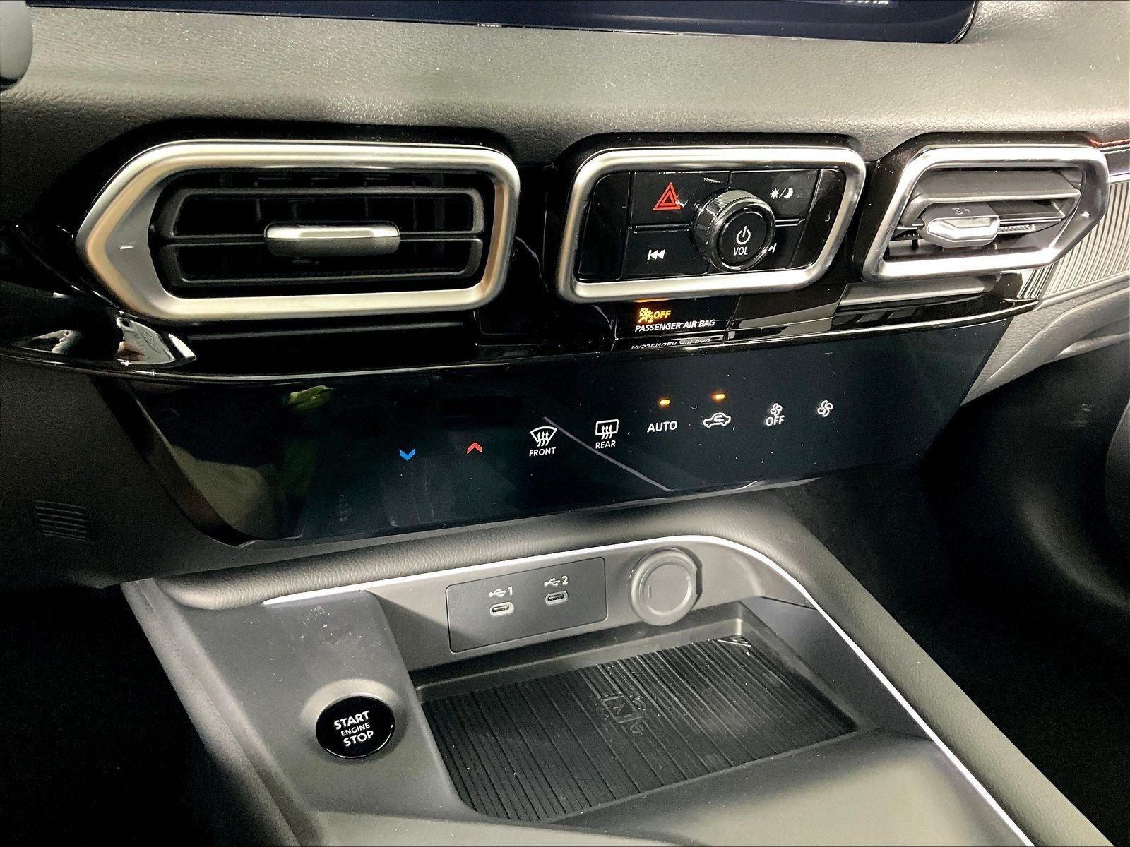 New 2026 Nissan Sentra SR FWD image 24