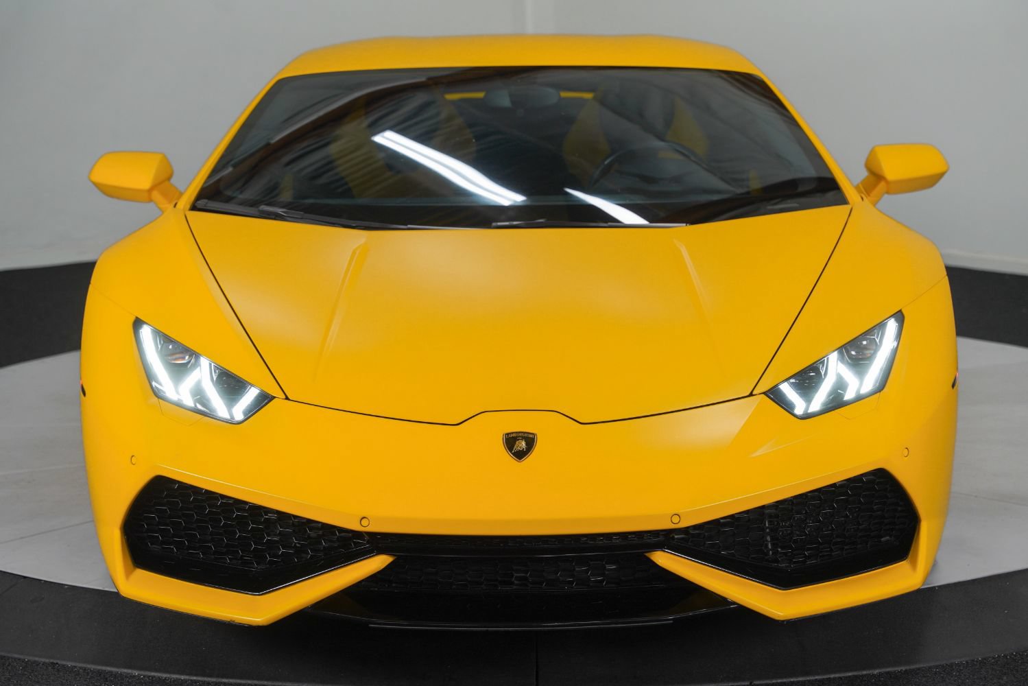 Used 2015 Lamborghini Huracan LP 610-4 AWD/4WD image 9