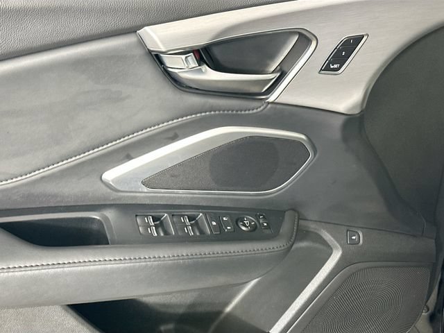 Used 2024 Acura RDX SH-AWD image 23