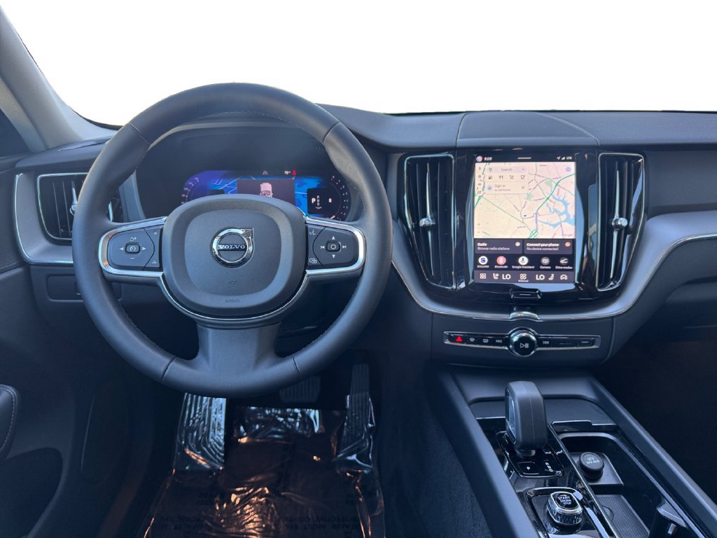 Certified 2024 Volvo XC60 B5 Core w/ Protection Package Premier AWD/4WD image 24