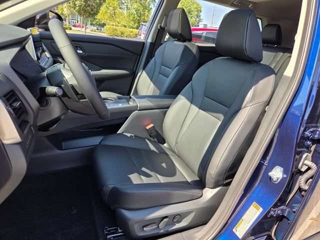 New 2026 Nissan Rogue Dark Armor FWD image 8