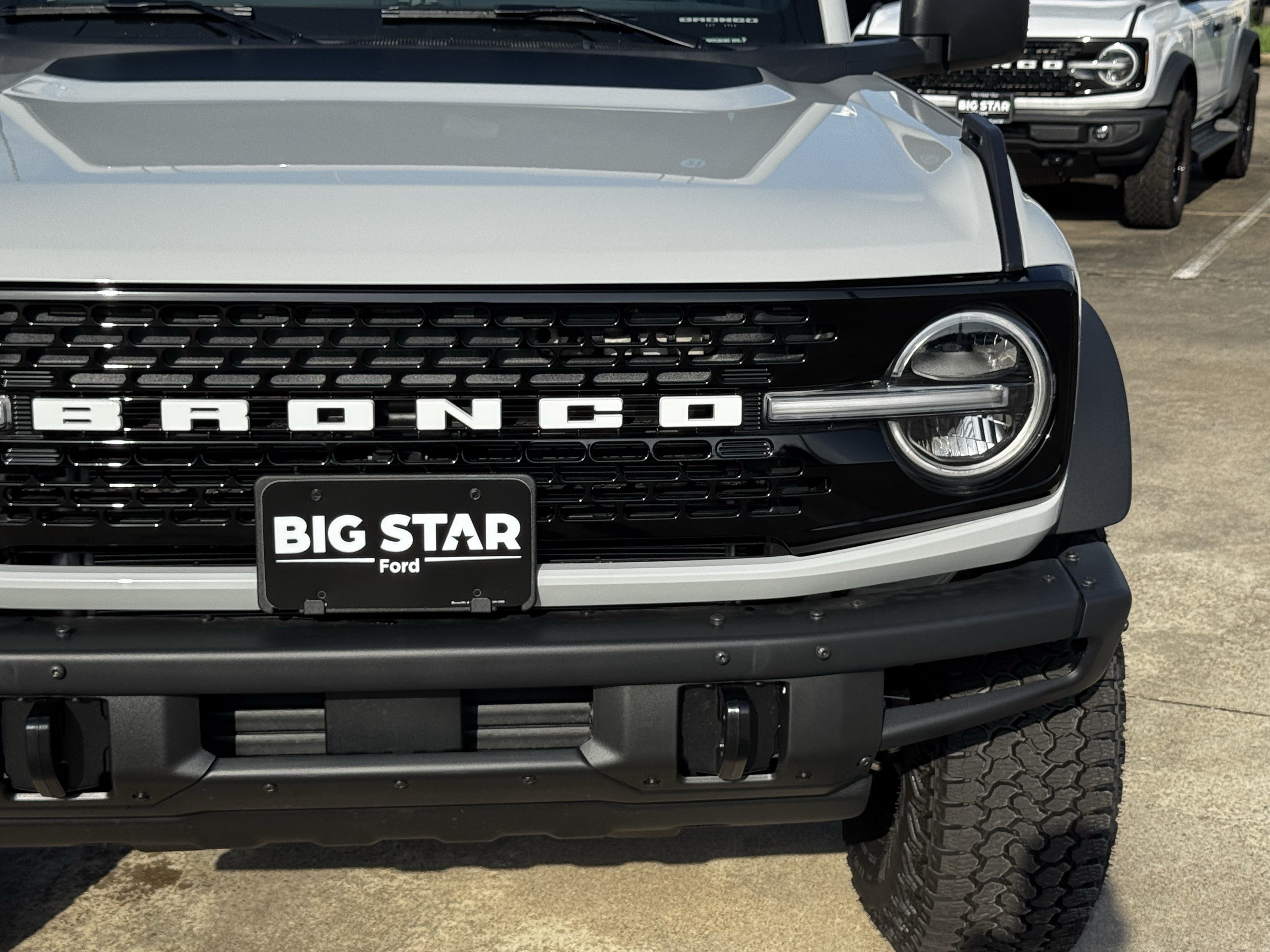 New 2026 Ford Bronco Badlands w/ Sasquatch Package AWD/4WD image 5