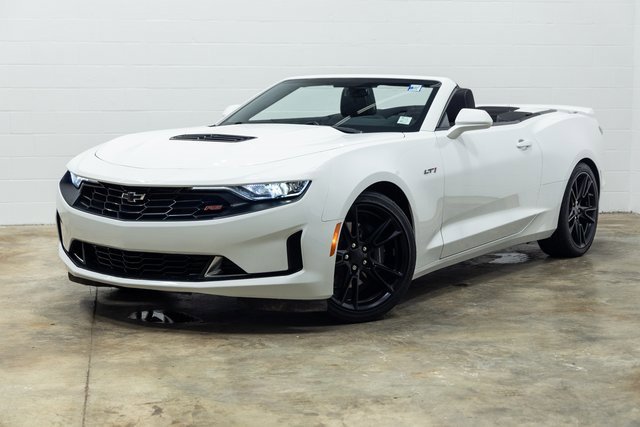 Used 2023 Chevrolet Camaro LT w/ RS Package image 8