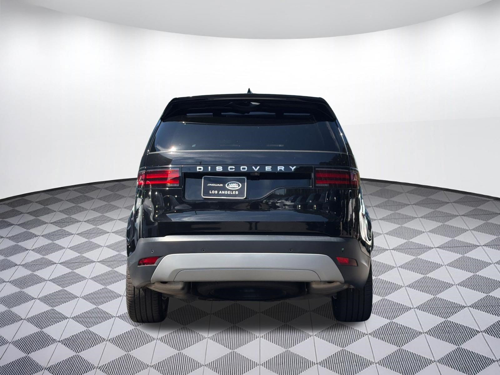 Certified 2025 Land Rover Discovery S AWD/4WD image 10
