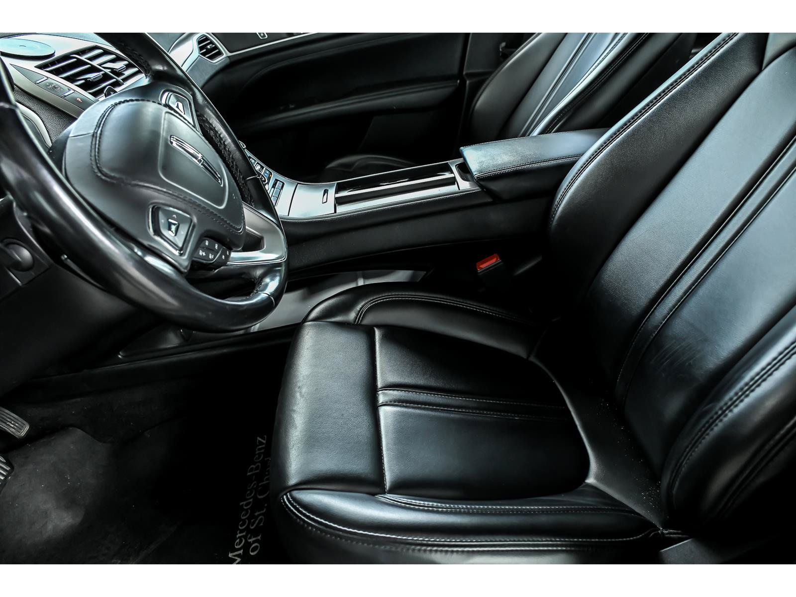 Used 2019 Lincoln MKZ Premiere FWD image 11