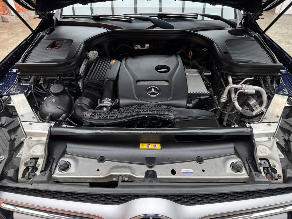 Used 2019 Mercedes-Benz GLC 300 4MATIC image 27