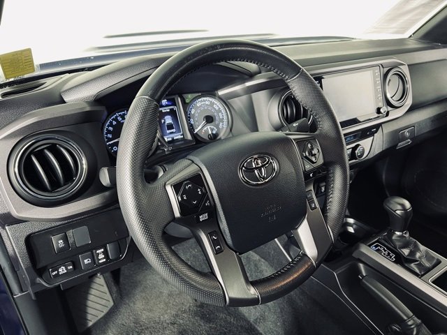 Used 2023 Toyota Tacoma TRD Sport w/ Technology Package image 10
