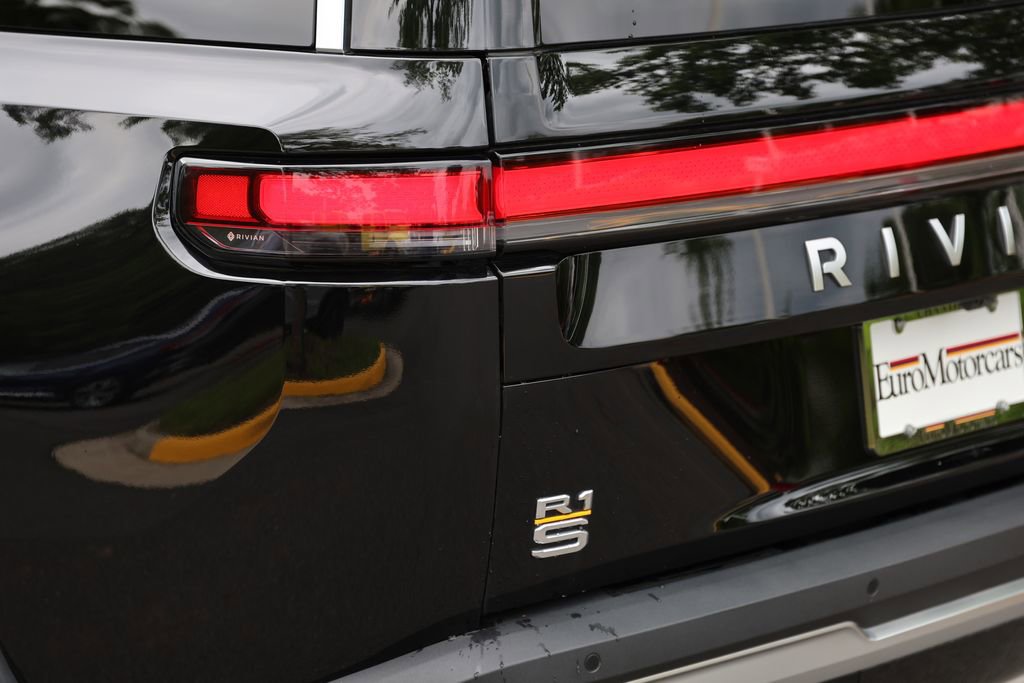 Used 2022 Rivian R1S Launch Edition AWD/4WD image 11