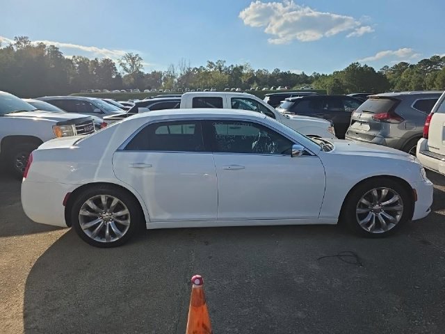 Certified 2021 Chrysler 300 Touring L RWD image 2