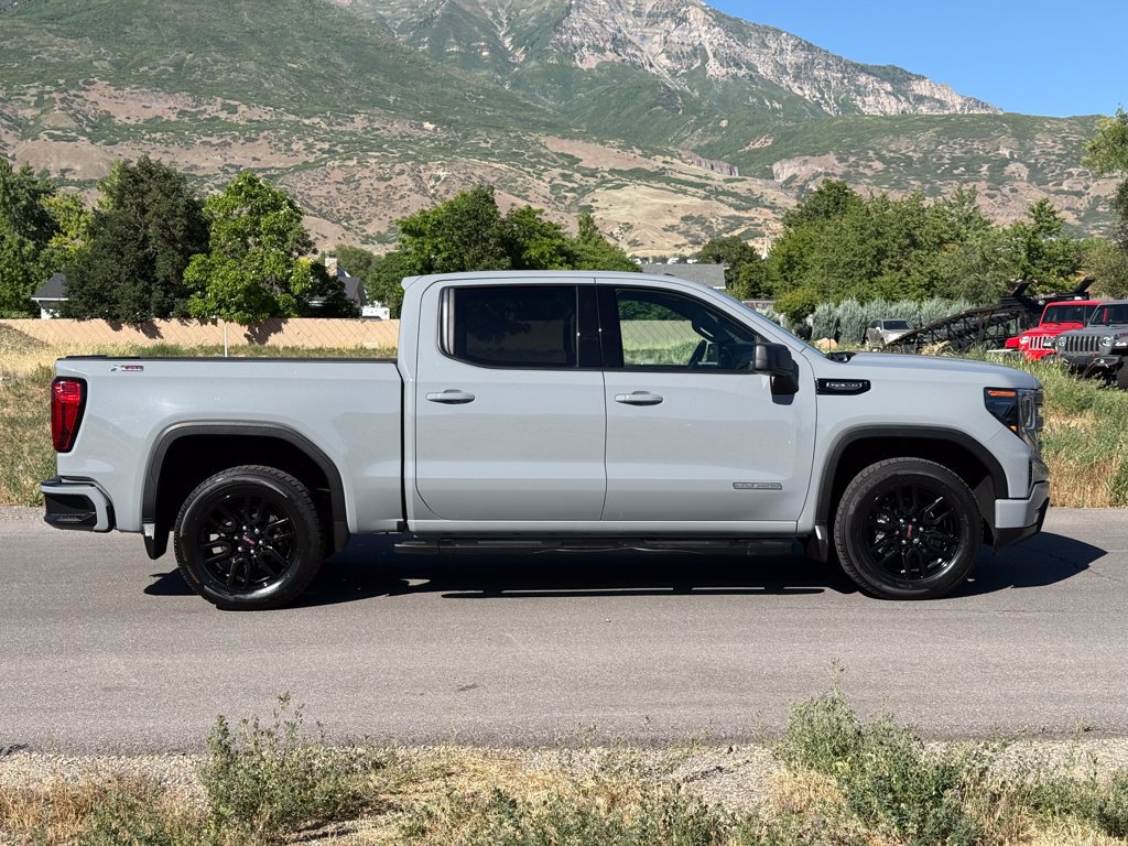 Used 2024 GMC Sierra 1500 Elevation w/ Preferred Package AWD/4WD image 7