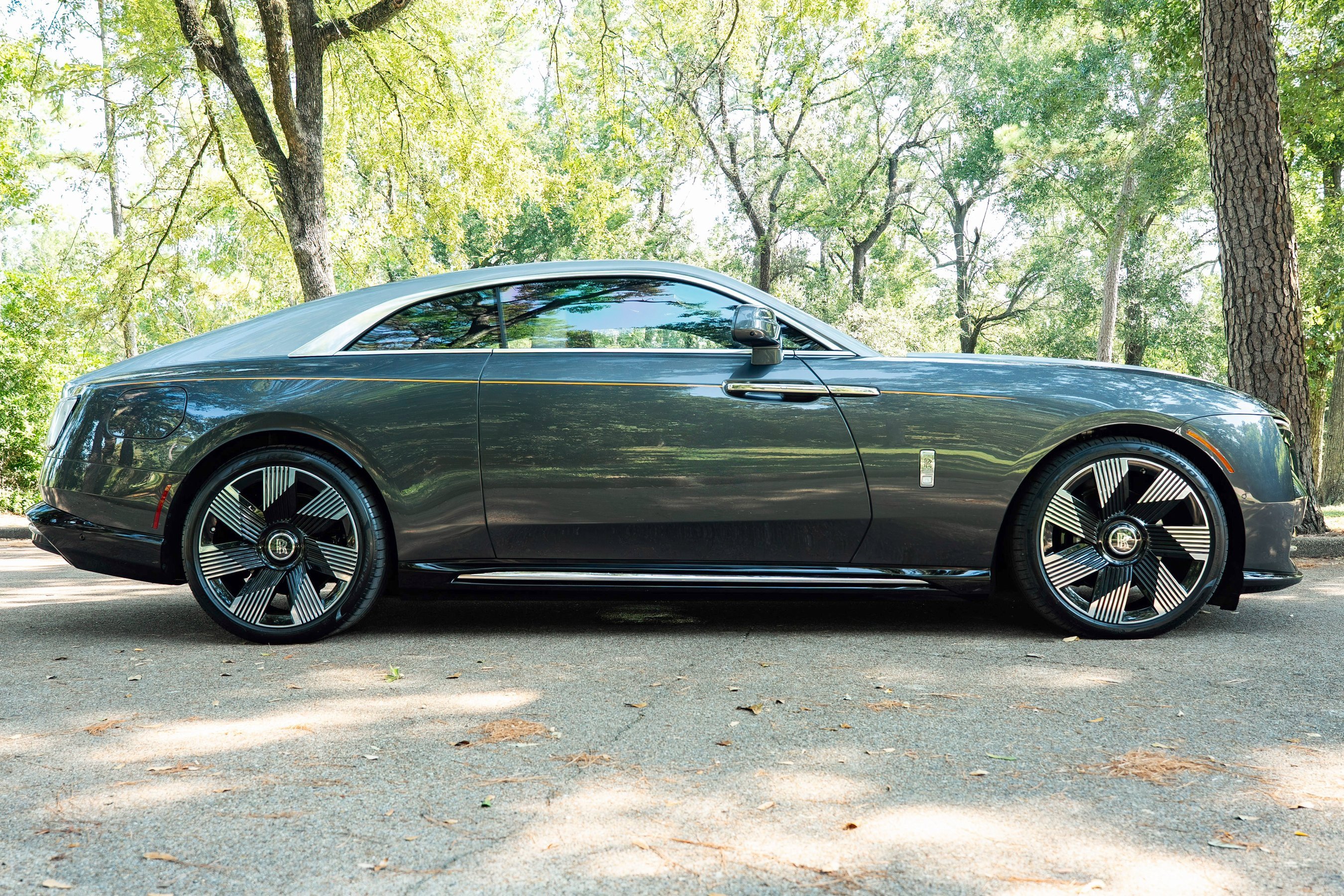 Used 2025 Rolls-Royce Spectre w/ Spectre Launch Package image 5