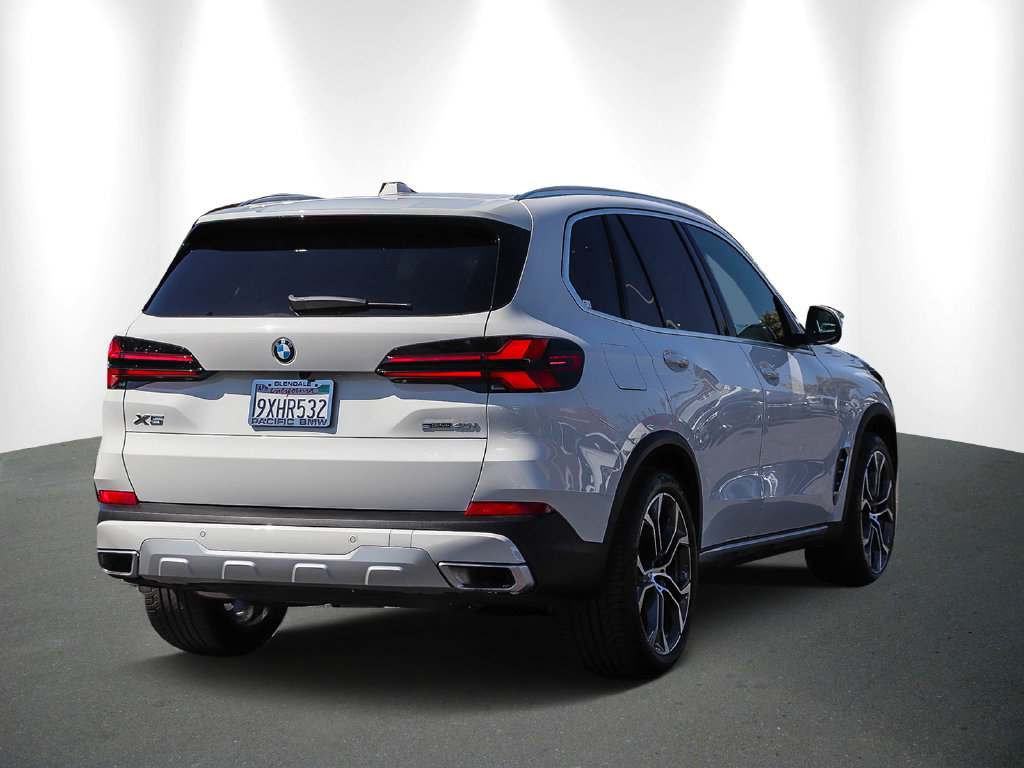 Used 2026 BMW X5 sDrive40i w/ Parking Assistance Package RWD image 6