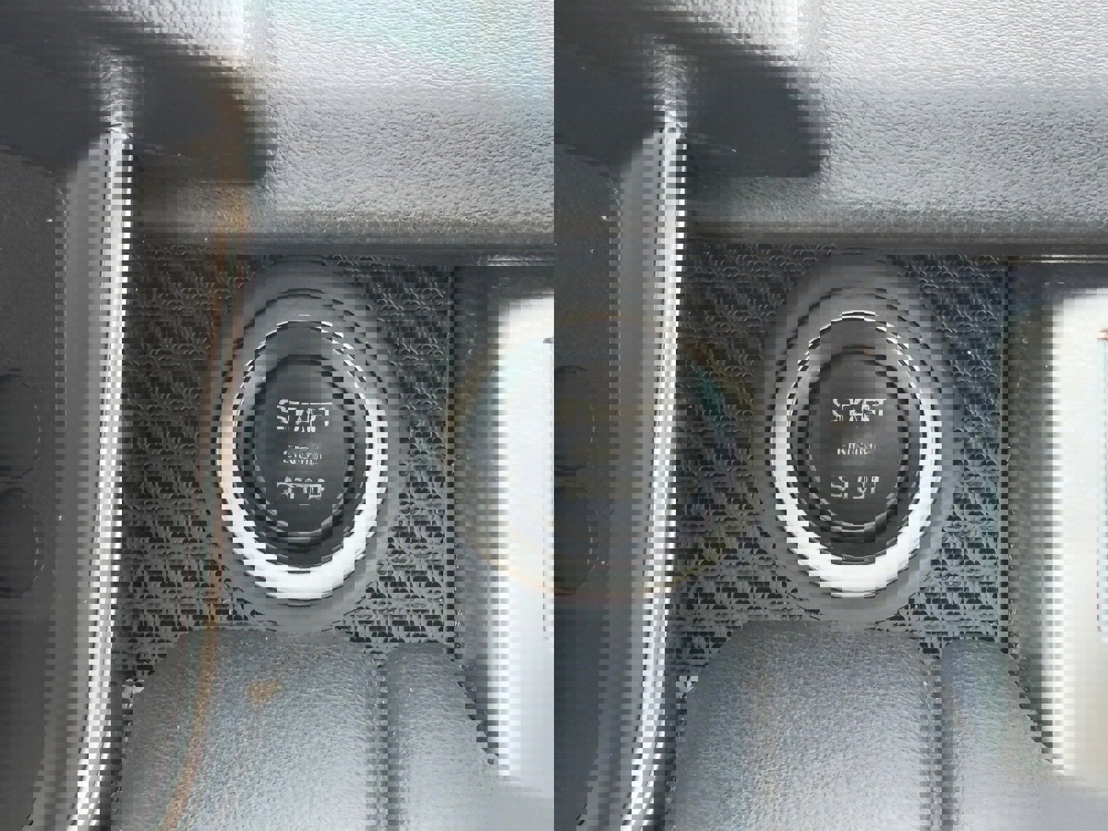 Used 2020 Land Rover Range Rover Sport SE image 23