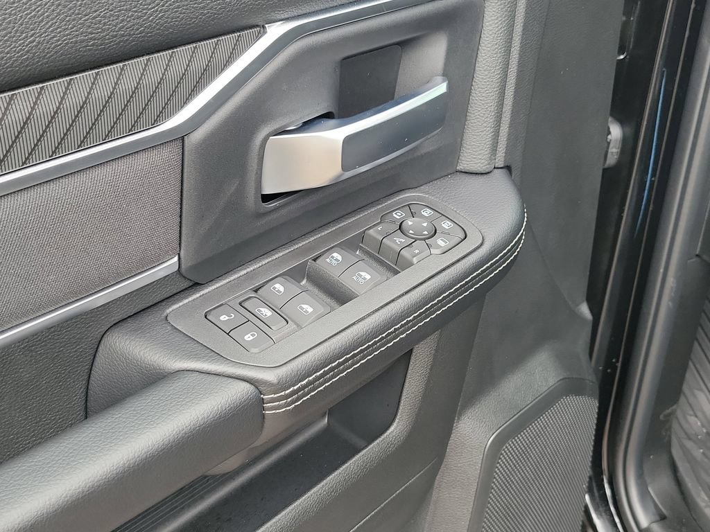 New 2026 RAM 2500 Big Horn AWD/4WD image 25