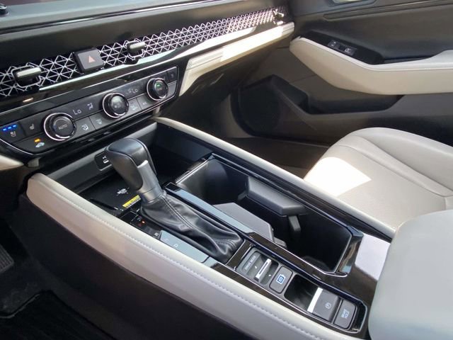 Used 2024 Honda Accord Touring image 18