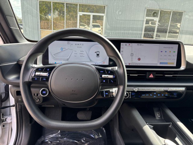 Used 2025 Hyundai Ioniq 6 SE image 14