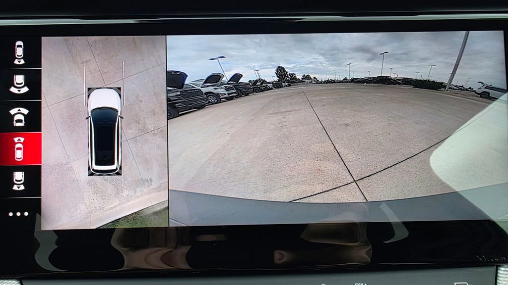 Used 2025 Jeep Wagoneer S Launch Edition image 39