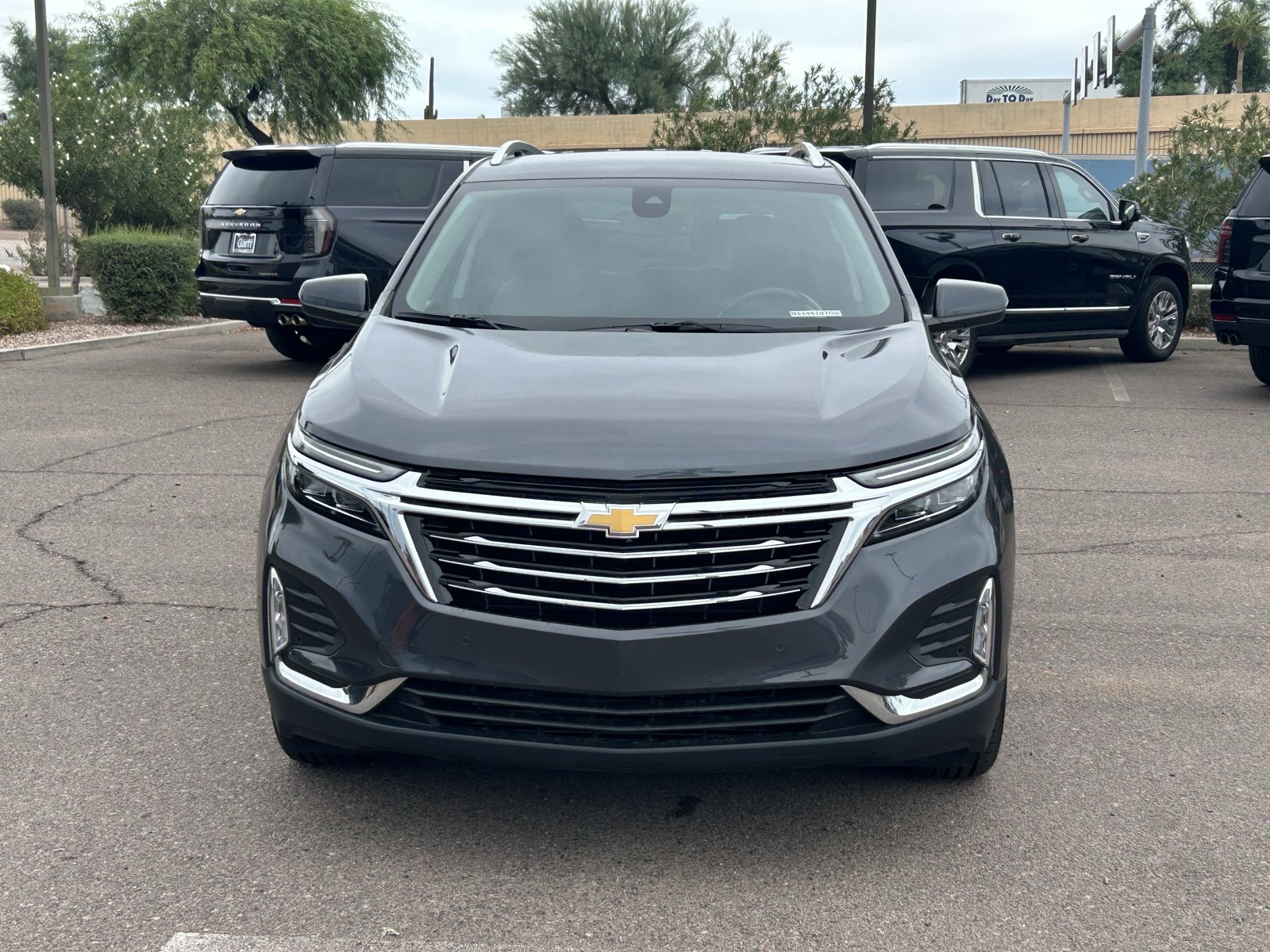 Certified 2022 Chevrolet Equinox Premier w/ LPO, Cargo Package FWD image 8
