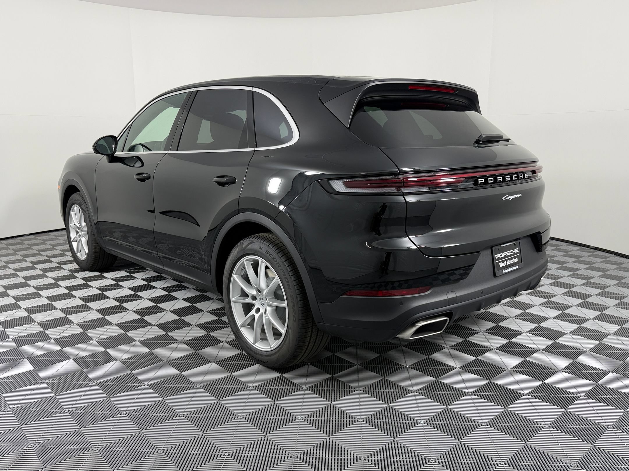 New 2026 Porsche Cayenne AWD/4WD image 3