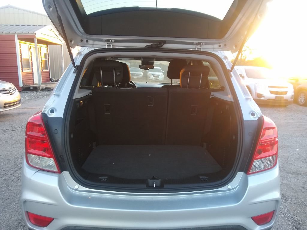 Used 2018 Chevrolet Trax LS image 25