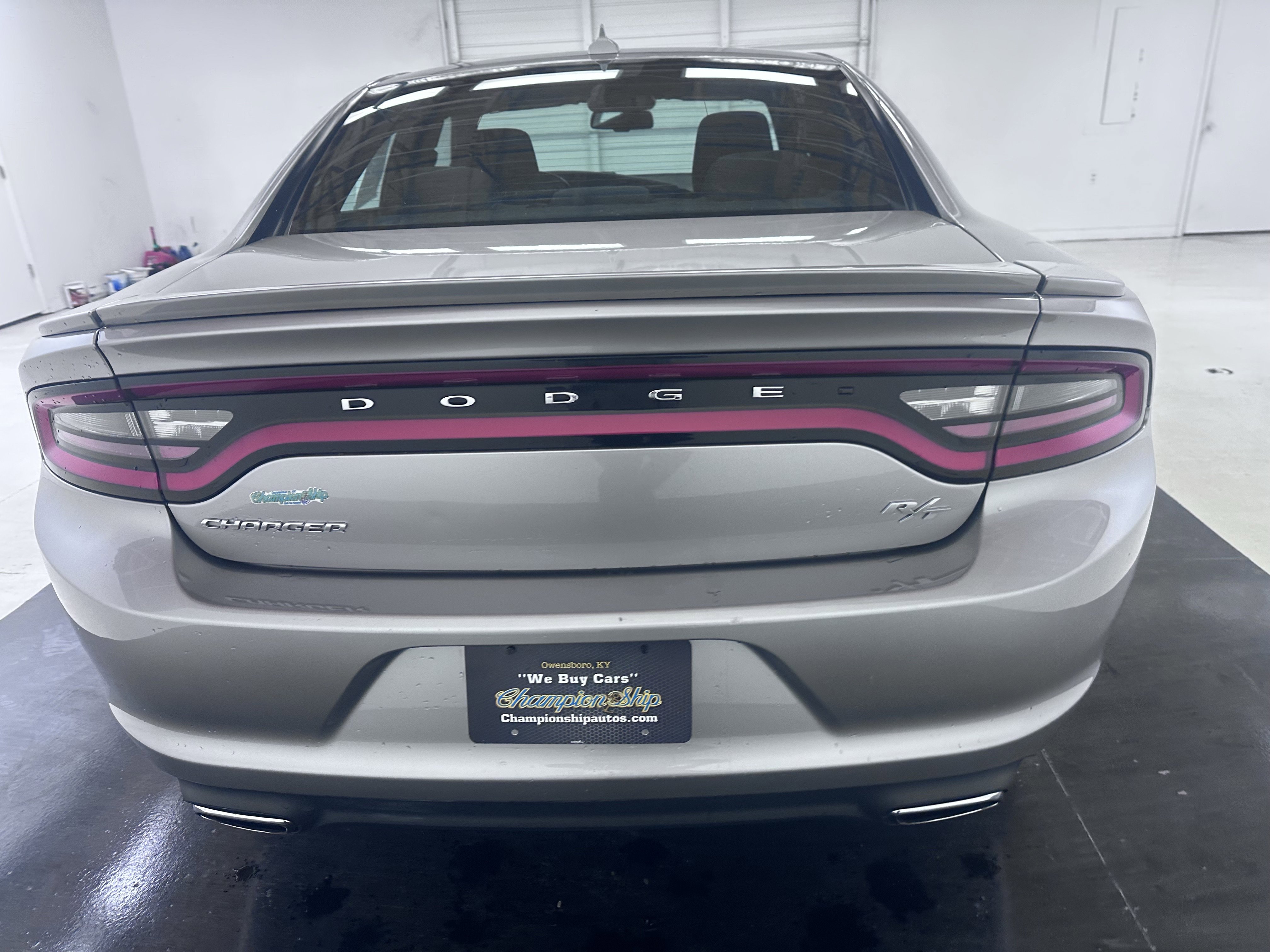 Used 2016 Dodge Charger R/T RWD image 12