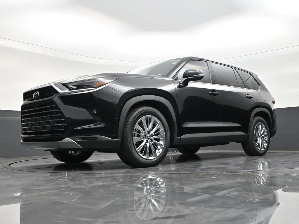 Used 2026 Toyota Grand Highlander AWD image 25