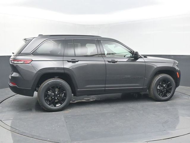 New 2026 Jeep Grand Cherokee Altitude AWD/4WD image 6