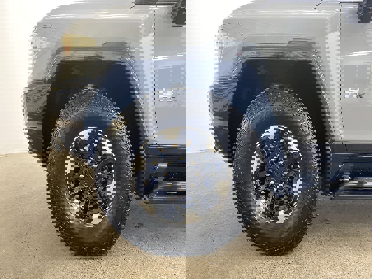 Used 2024 GMC Hummer EV 3X w/ Extreme Off-Road Package image 11