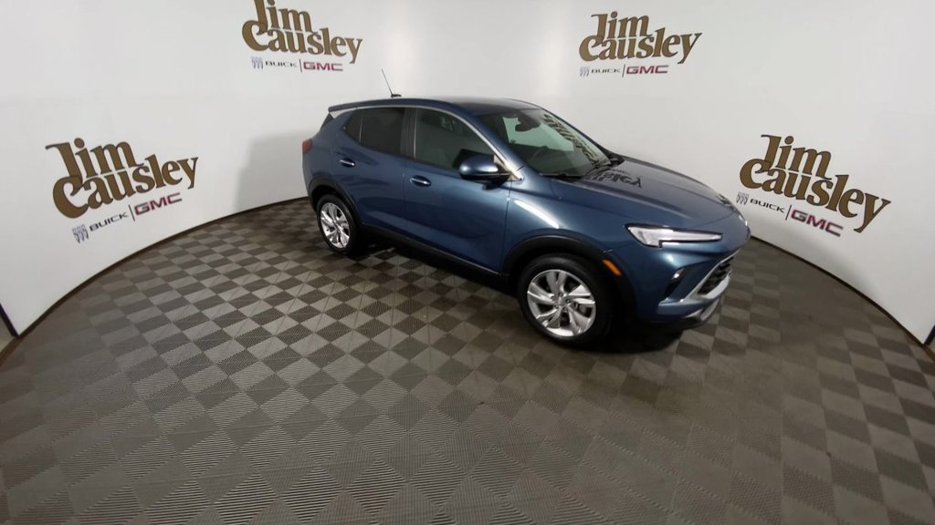 Certified 2024 Buick Encore GX Preferred FWD image 2