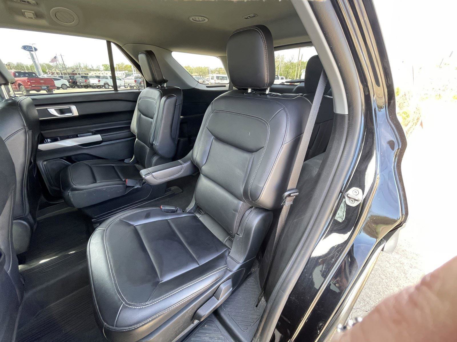 Used 2023 Ford Explorer XLT w/ Equipment Group 202A image 33