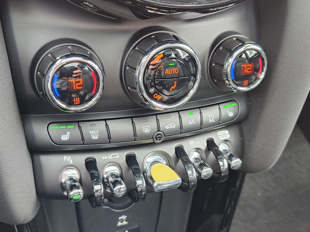 Used 2022 MINI Cooper SE image 24