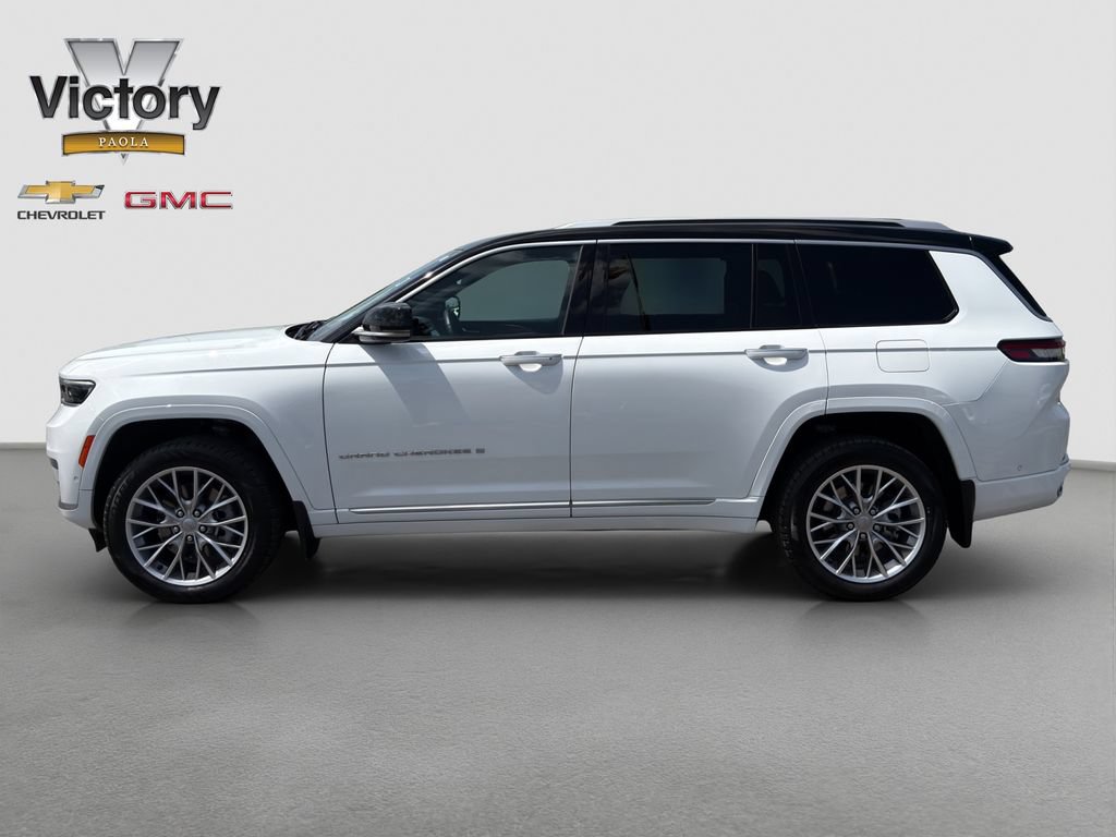 Used 2023 Jeep Grand Cherokee L Summit w/ Advanced Protech Group IV AWD/4WD image 3