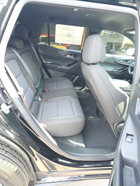 New 2026 Chevrolet Equinox LT w/ Safety and Technology Package image 9