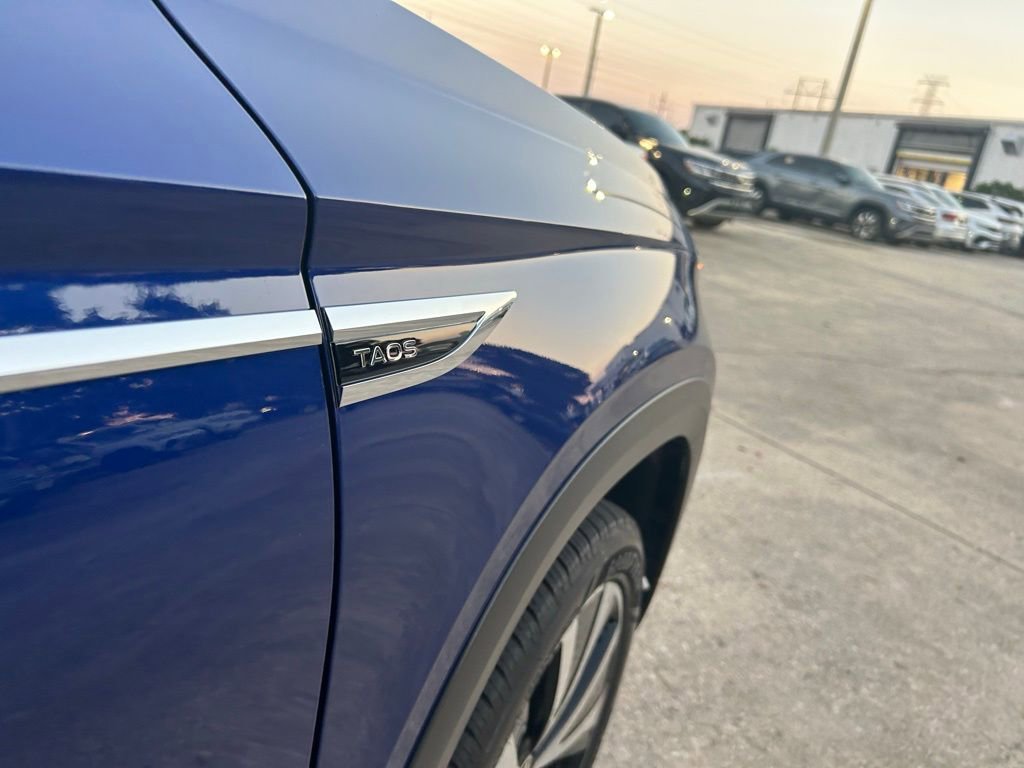 Used 2022 Volkswagen Taos SE w/ Driver Assistance Package image 30